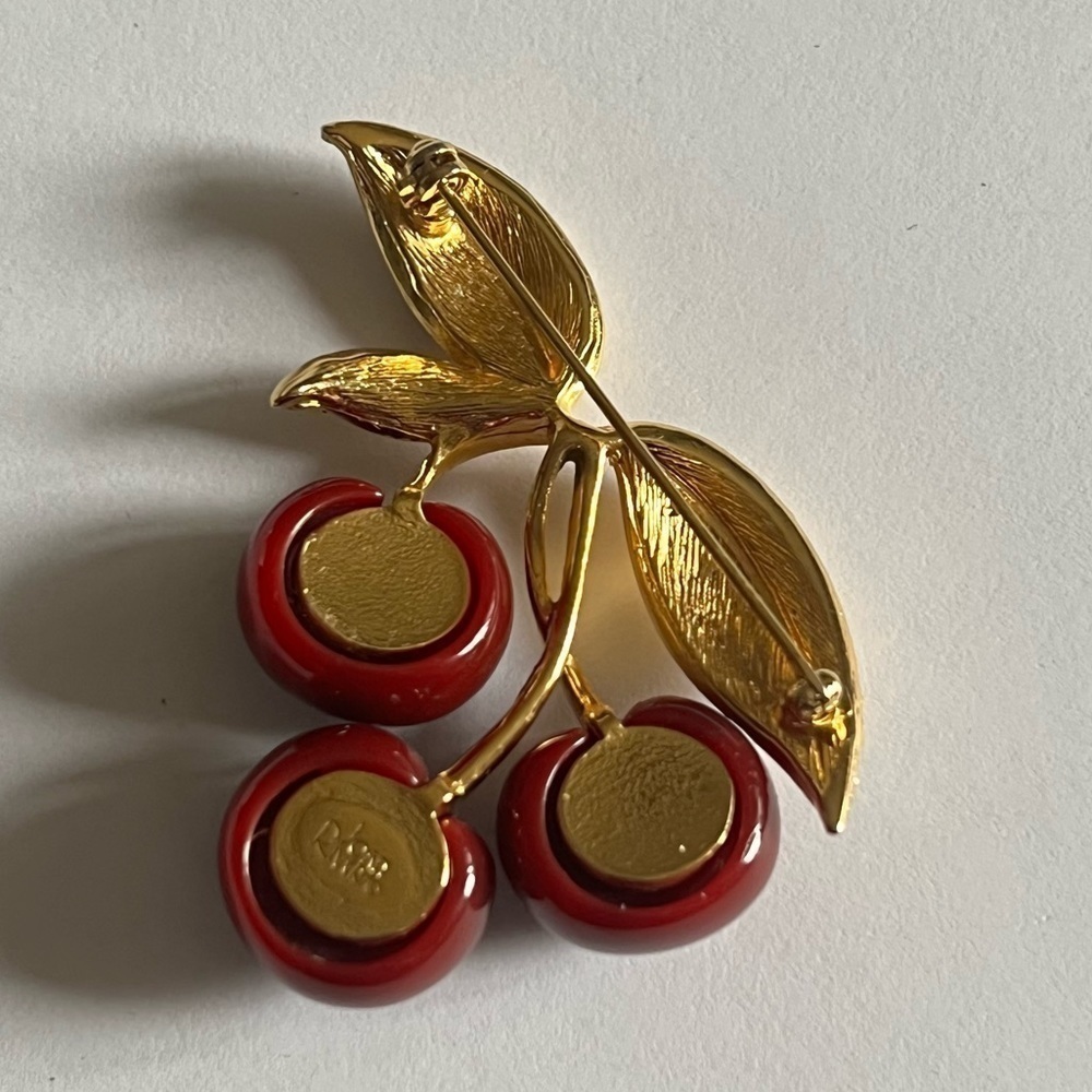 VINTAGE Joan Rivers Rhinestone Cherry Brooch - Picture 3 of 3